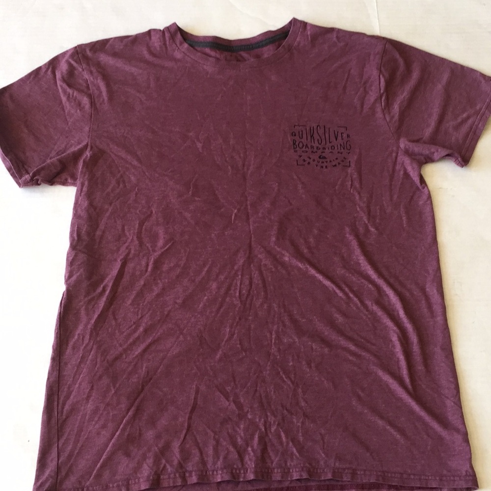 Quicksilver boarding company T-shirt
